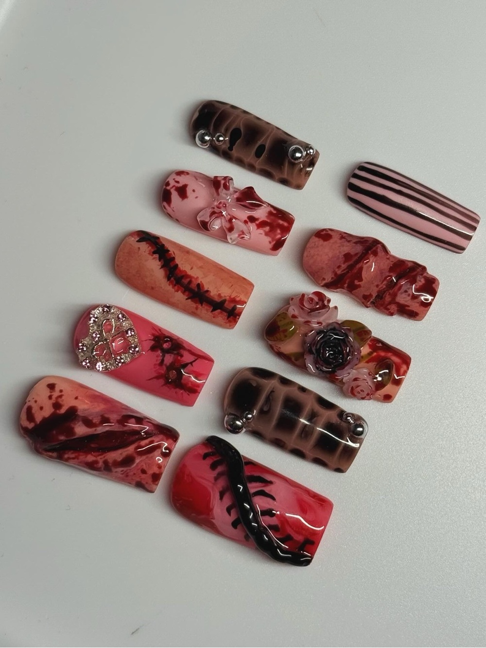Creepy Cute Nail Set for Women